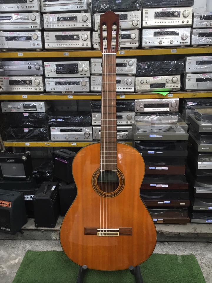 กีต้าร์คลาสสิค YAMAHA CG - 121 - ร้านเครื่องดนตรีมือสองญี่ปุ่น : Inspired  by LnwShop.com