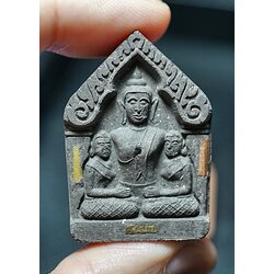 พระขุนแผนชมนาง (เนื้อว่านดำ) Phra Khunphaen Chom Nang (Black Color) SKU-01757