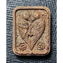 สาริกาลิ้นทอง (เนื้อว่านมหาลาภ,ฝังตะกรุดสาริกาเงินคู่) Golden-Tongued Sarika. (great fortune herb material,twin silver sarika Takrud) SKU-03620