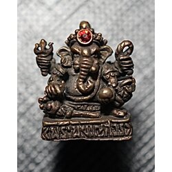 พระพิฆเนศวร (พิมพ์เล็ก, เนื้อสัมฤทธิ์รมดำ) Ganesha (Small size, Bronze Material, Black Plated). SKU-03148