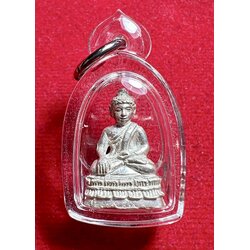 พระชัยวัฒน์ (รุ่นแรกวัดชิน,เนื้อเงิน) Phra Chaiwat. (1st batch,silver material) SKU-03666
