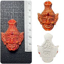 เศียรพ่อแก่ (เนื้อผงว่าน, เคลือบสีแดง) Pokae Lersi Head (Herb Powder, Red color) SKU-02577