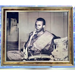 รูปถ่ายหลวงพ่อชำนาญสูบบุหรี่ (รุ่น:สรงน้ำ๖๗,ขนาดใหญ่) Luang Por Chamnan Smoking Cigarette Portrait. (Series:Songnam 67,Big Size). SKU-03796