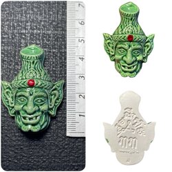 เศียรพ่อแก่ (เนื้อผงว่าน, เคลือบสีเขียว) Pokae Lersi Head (Herb Powder, Green color) SKU-02580