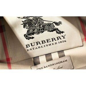 - 🌹 #BURBERRY #Perfume Cosmetic Skincare Counter Brand