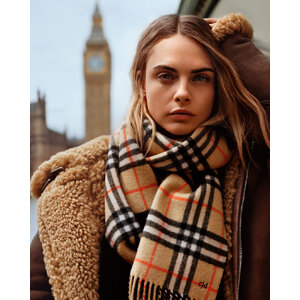 - 🌹 #Burberry #Make up Perfume Skincare Counter Brand