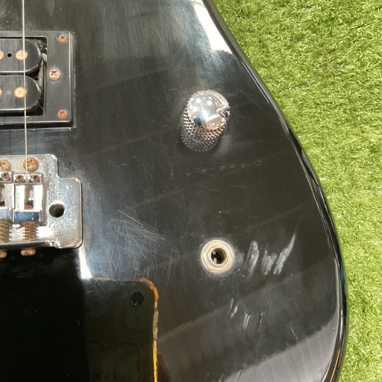 กีต้าร์ไฟฟ้า Ganion