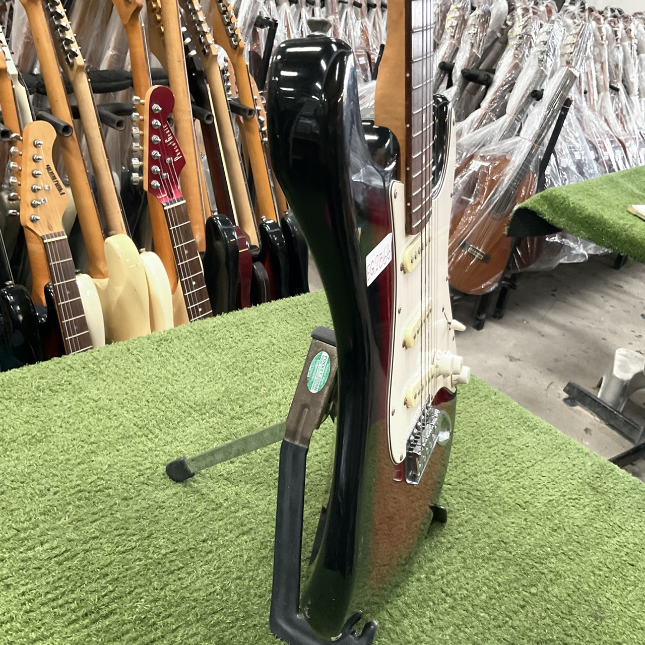 กีต้าร์ไฟฟ้า SELDER