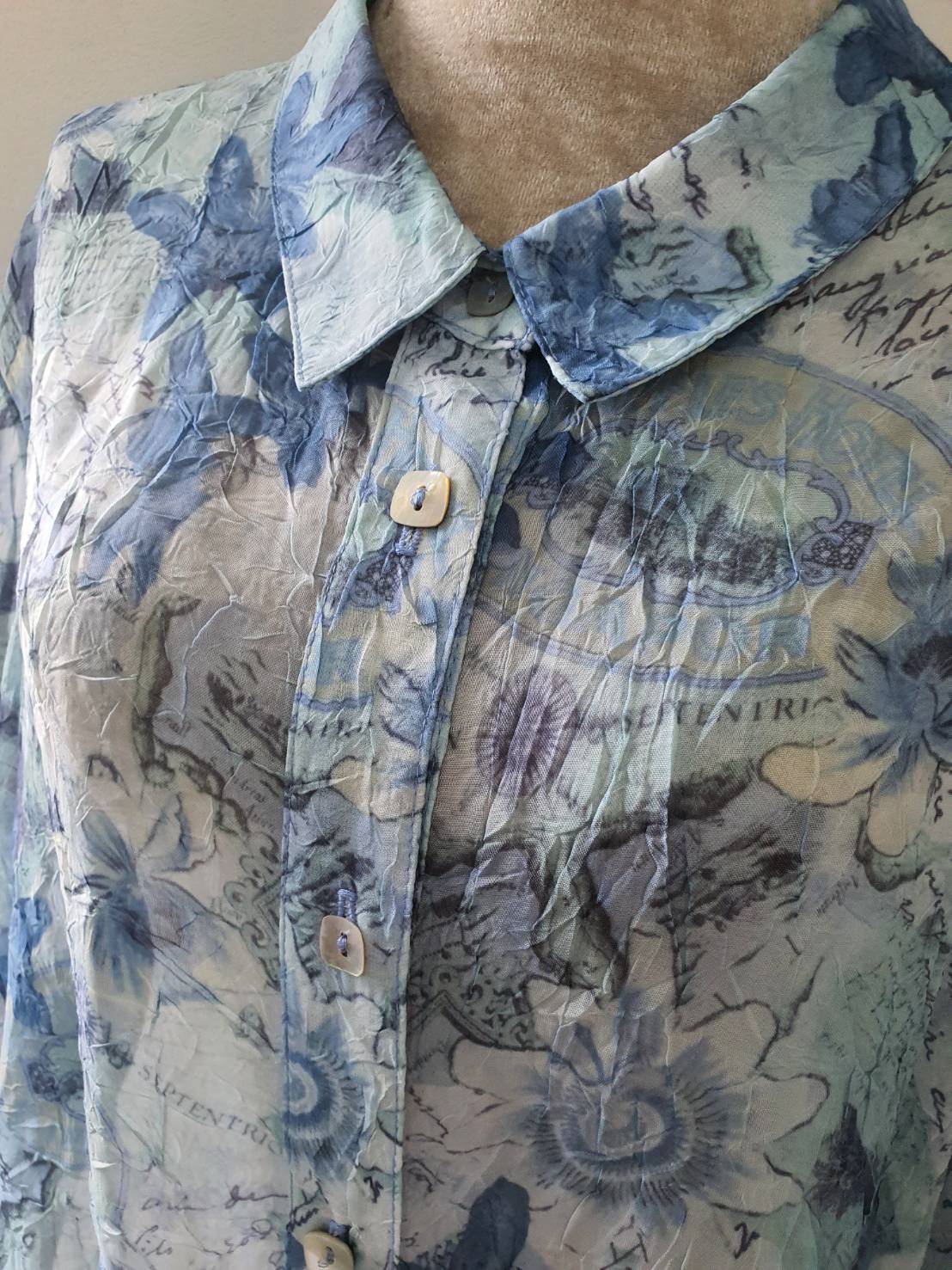 FF06572 เสื้อผ้ามือสอง ชีฟอง สีฟ้า Coldwater Creek อก 48 นิ้ว