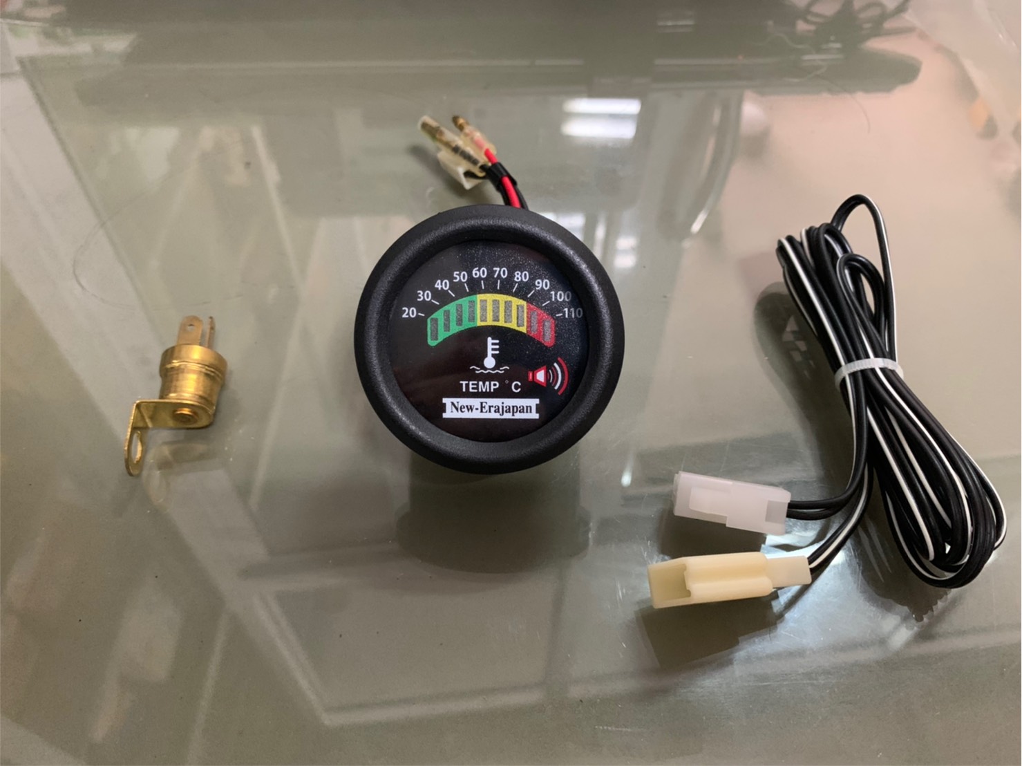 เกจ์วัดความร้อนไฟฟ้าแบบ LED 12-24V มีเสียงเตือน