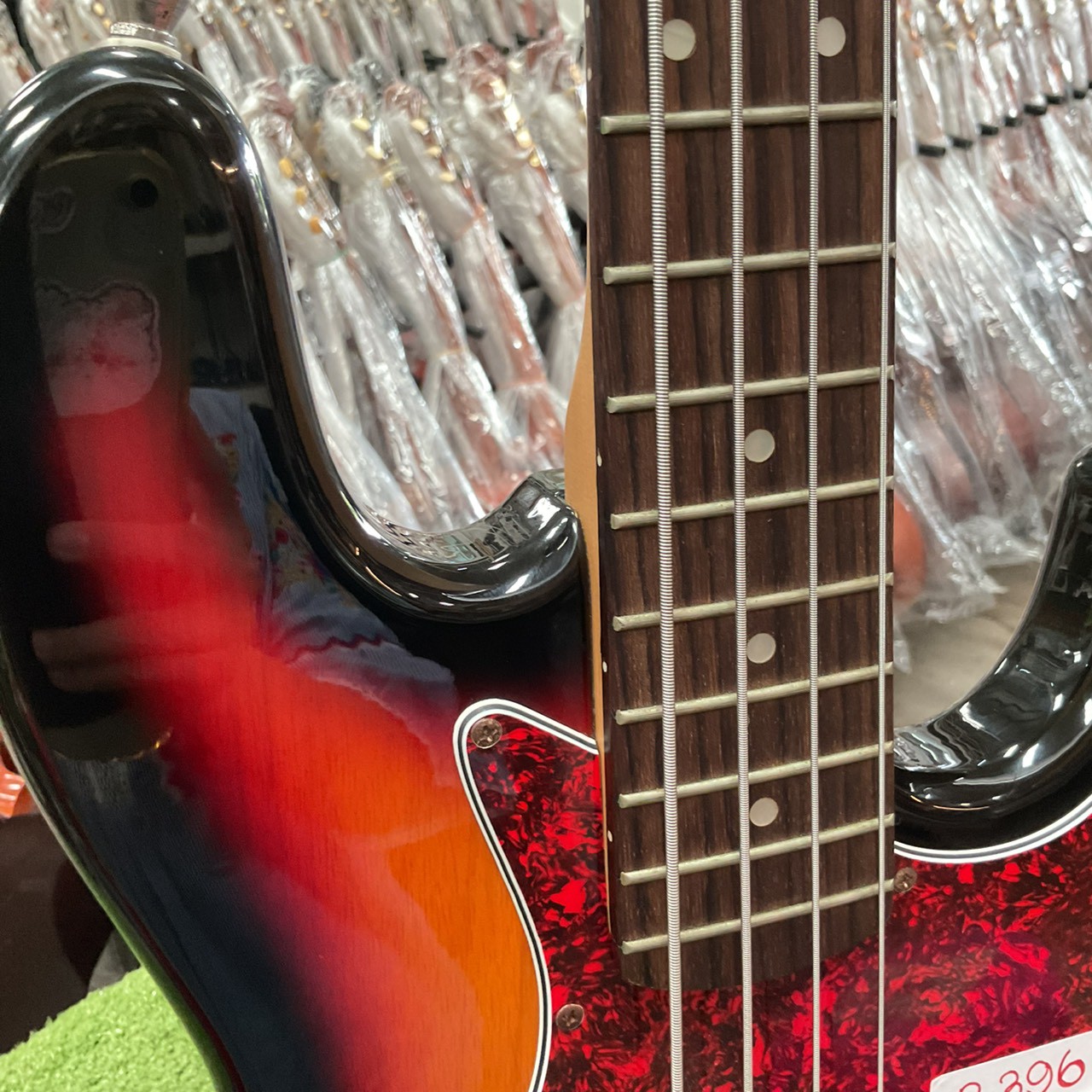 กีต้าร์เบส SELDER