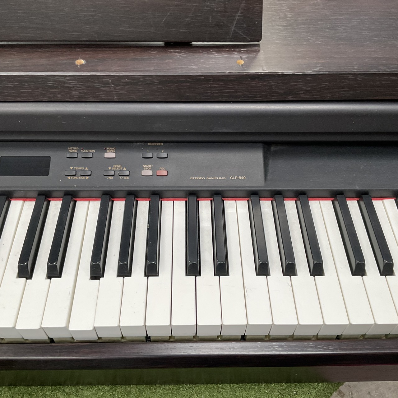 เปียโน YAMAHA : CP-840 สินค้าไม่พร้อมใช้งาน (ต้องซ่อม)