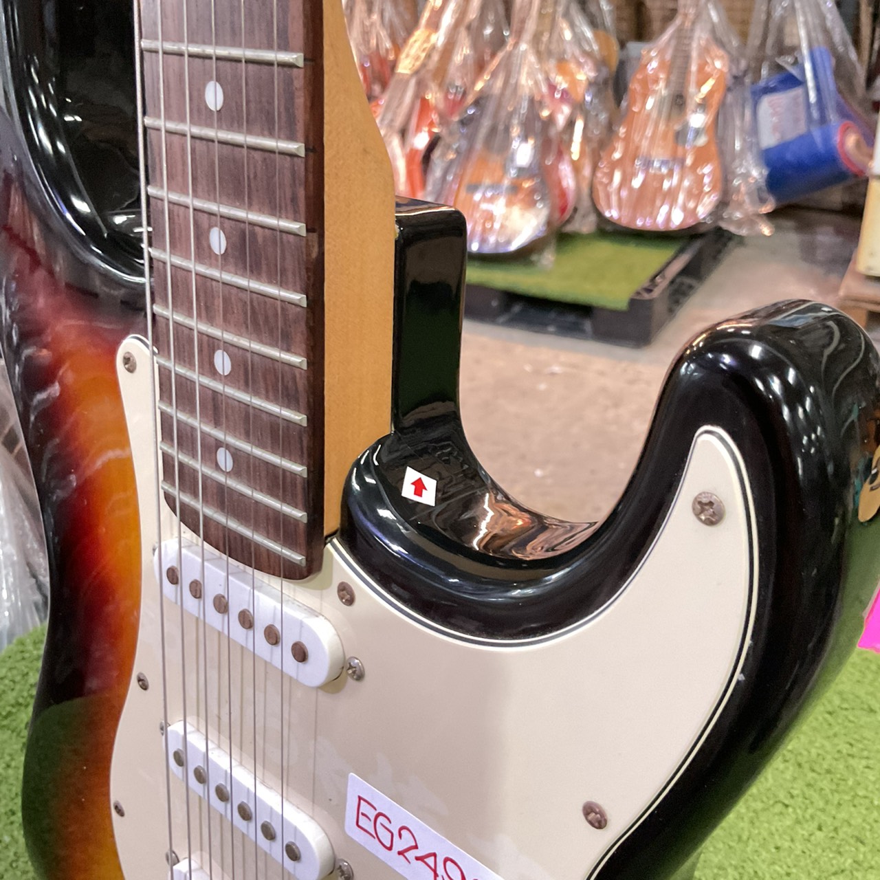 กีต้าร์ไฟฟ้า Tony Smith