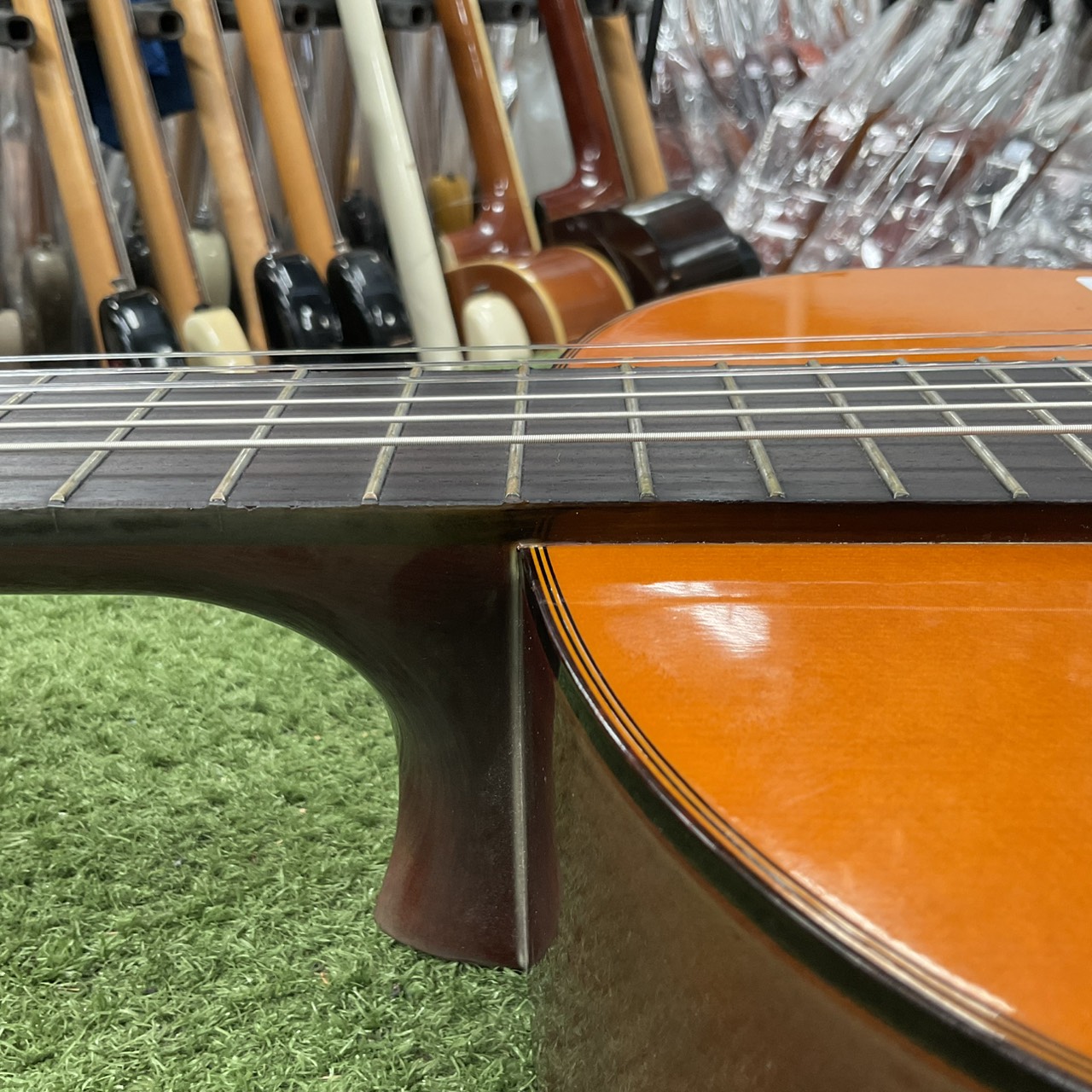 กีต้าร์คลาสสิค YAMAHA : CG-120A