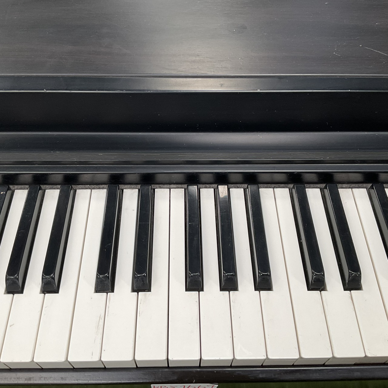 เปียโน YAMAHA : CLP-100 สินค้าไม่พร้อมใช้งาน (ต้องซ่อม)