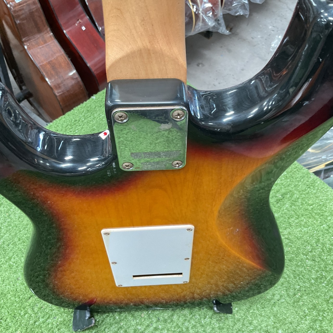 กีต้าร์ไฟฟ้า BUSKER'S