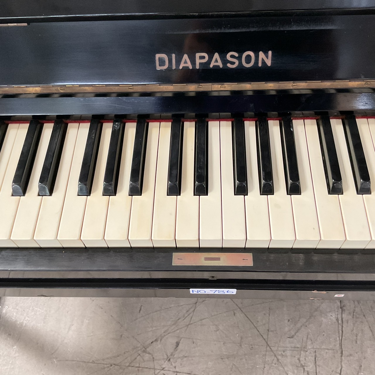 เปียโนอัพไลท์ DIAPASON HAMAMATSU : No.125