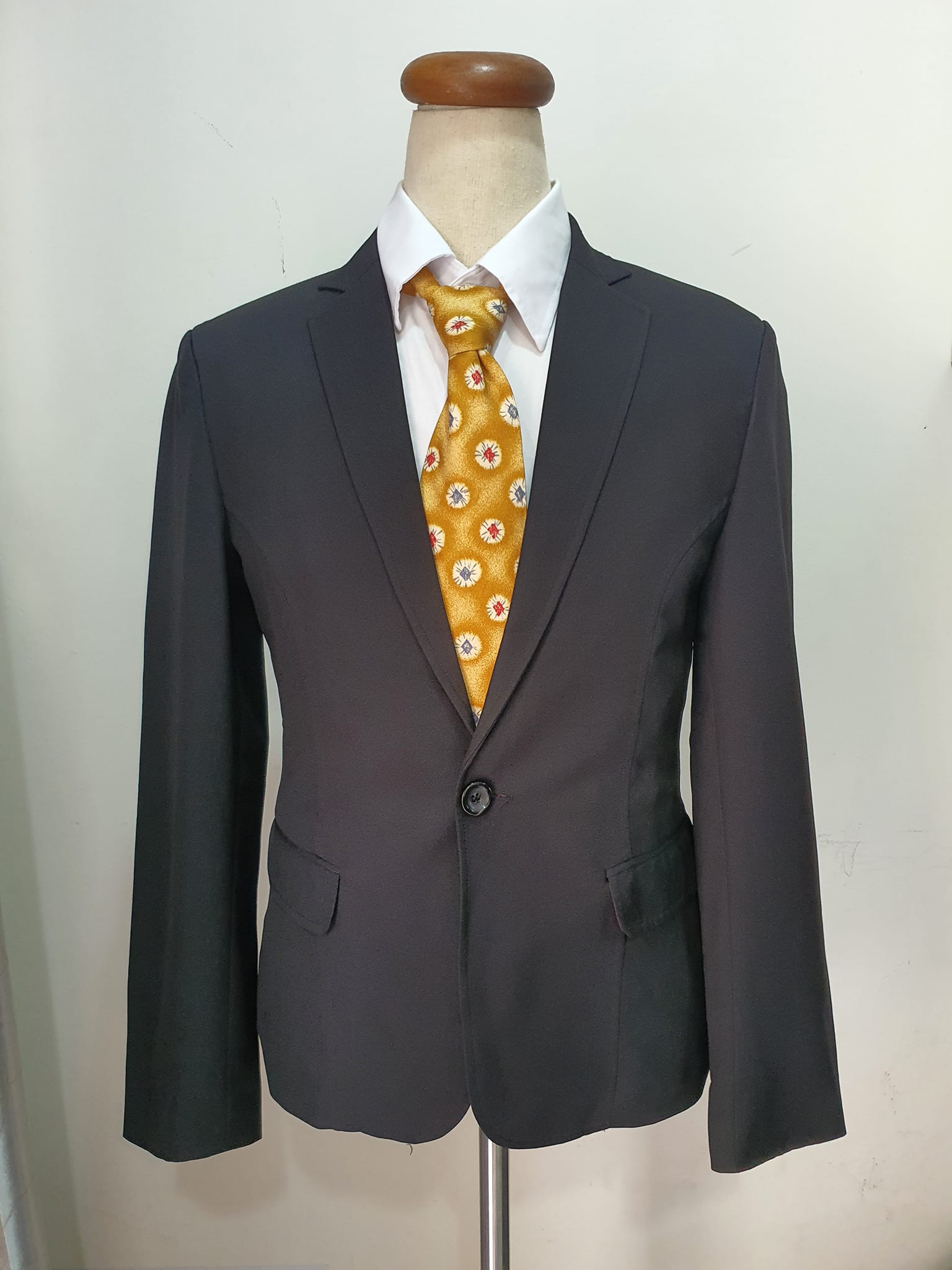 Suit0026 เสื้อสูททรงแฟชั่น มือสอง สีดำ ellevu homme อก 36 นิ้ว