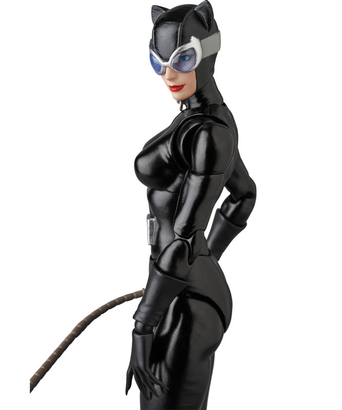 MAFEX No.123 MAFEX CATWOMAN (HUSH Ver.)(Pre-order)