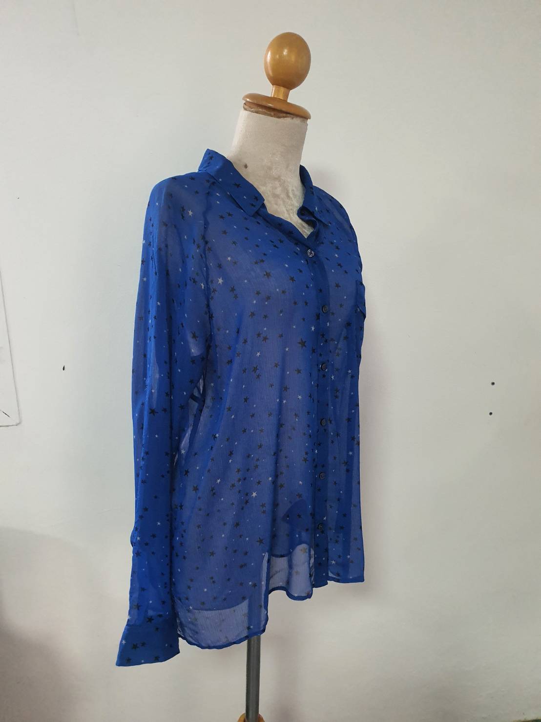 FF05618 เสื้อแฟชั่น ชีฟองลายดาว สีน้ำเงิน แบรนด์ EXPRESS อก 40 นิ้ว