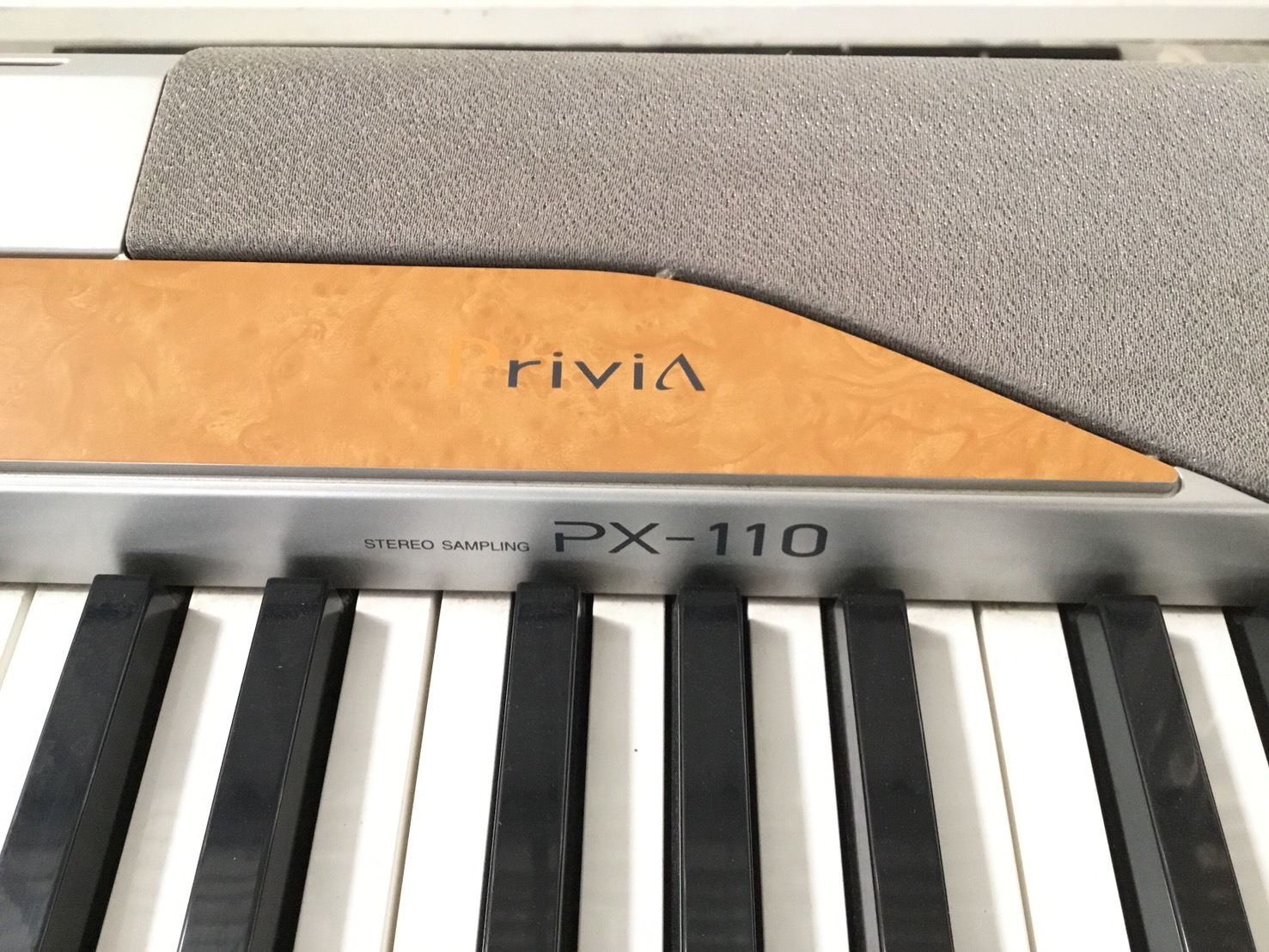 เปียโน CASIO : Privia PX-110