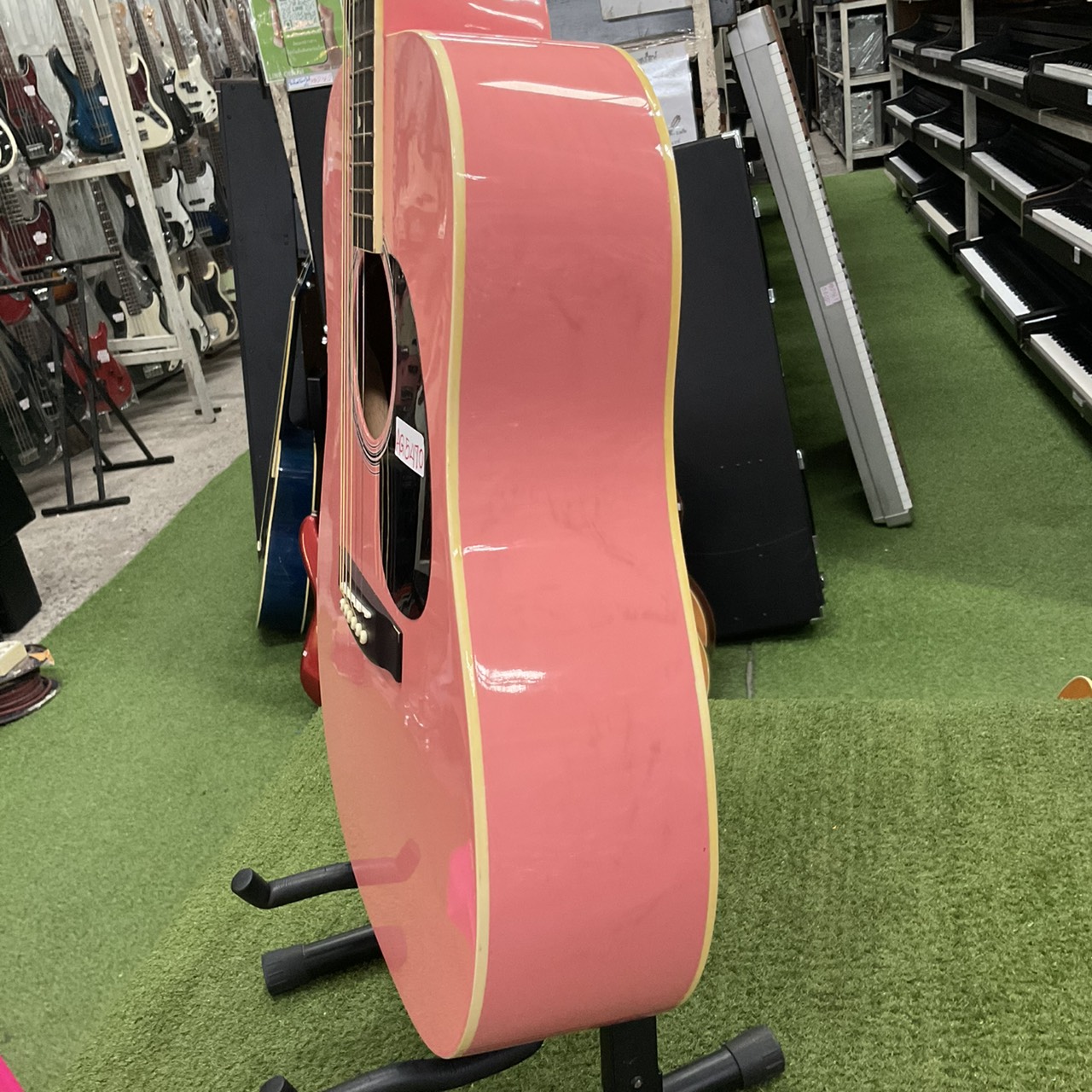 กีต้าร์โปร่ง Prologue : MD-100 PINK