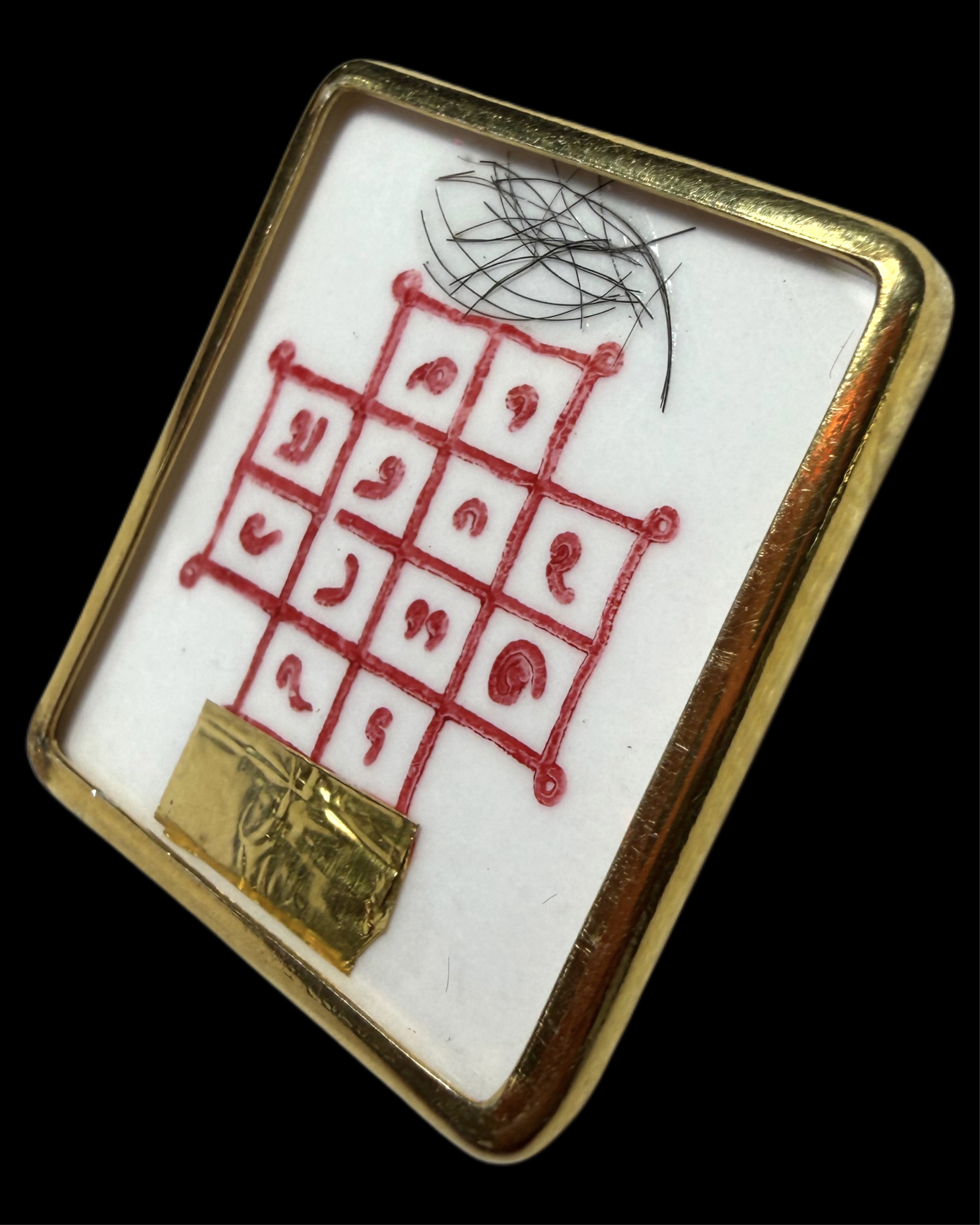 รูปถ่ายหลวงพ่อชำนาญฟิล์มกระจกโบราณ (รุ่น:กองบุญกฐิน2568,หลังเกศา,ตะกรุดทองคำ) Luang Por Chamnan’s Wet-Plate Collodion Portrait. (series:kathina merit fund 2568,with Luang Por Chamnan’s hairs and gold takrud) SKU-04063