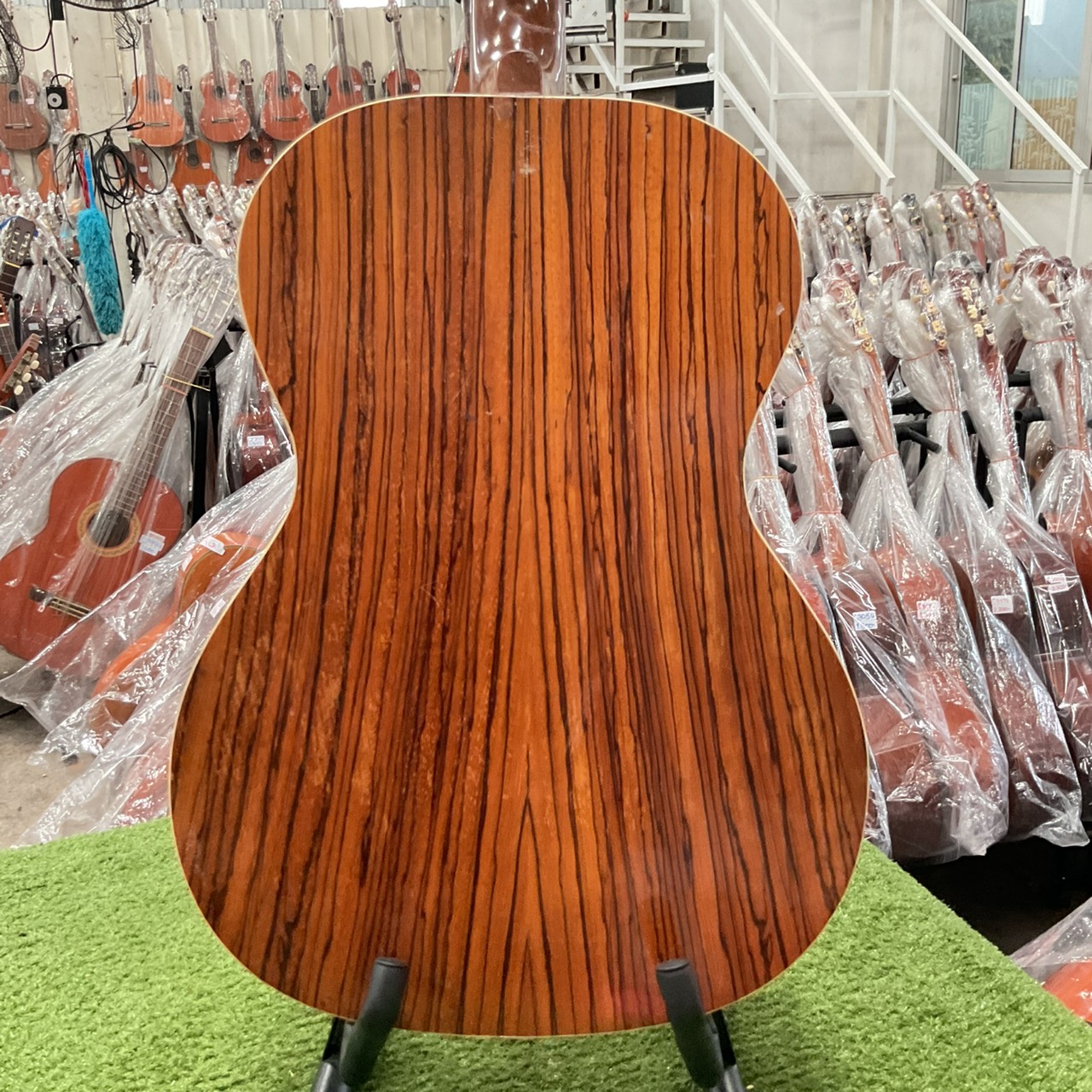 กีต้าร์คลาสสิค Kawai : M-40