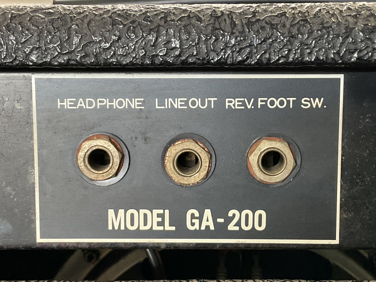 แอมป์กีต้าร์ GUYATONE : GA-200