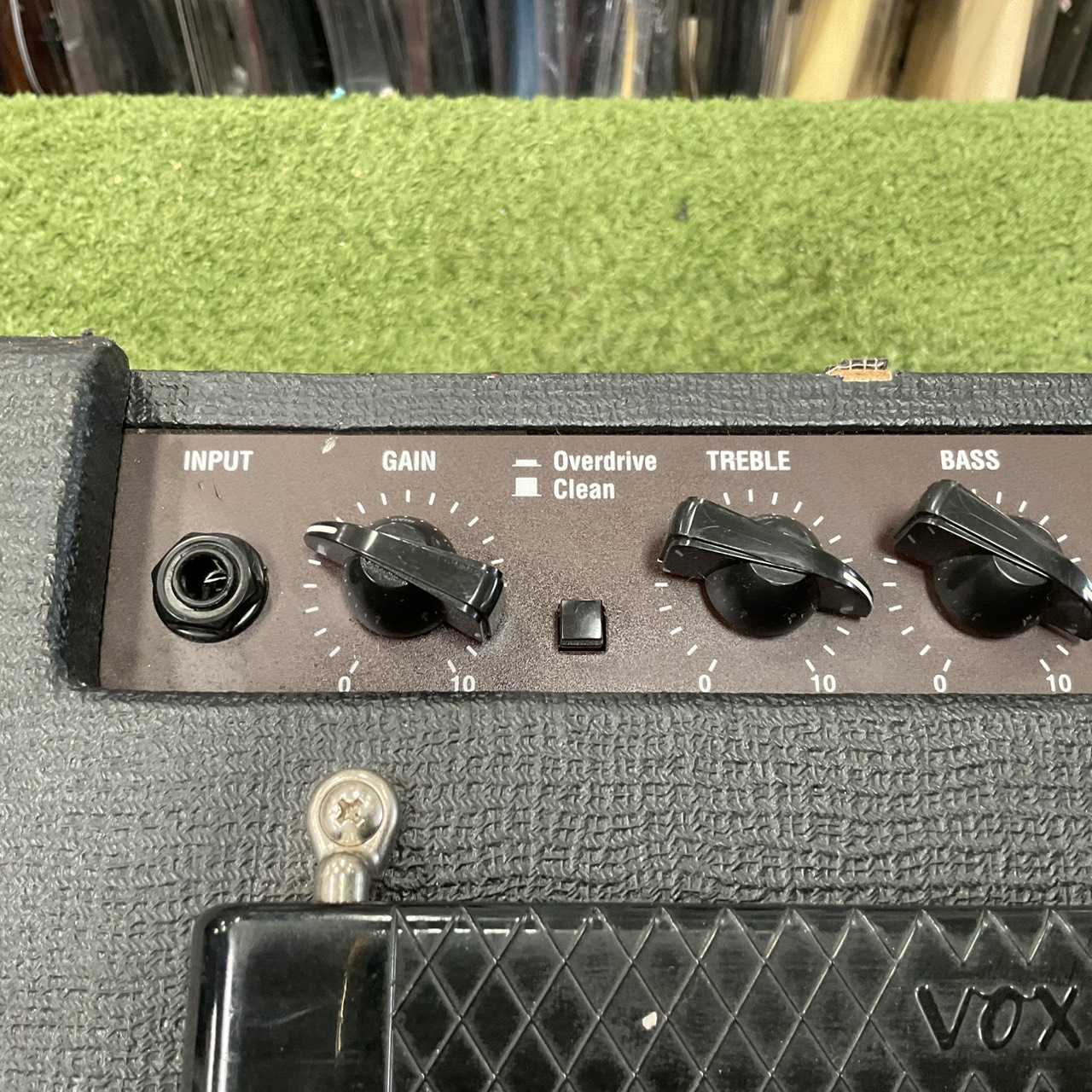 แอมป์กีต้าร์ VOX : Pathfinder10 V9106