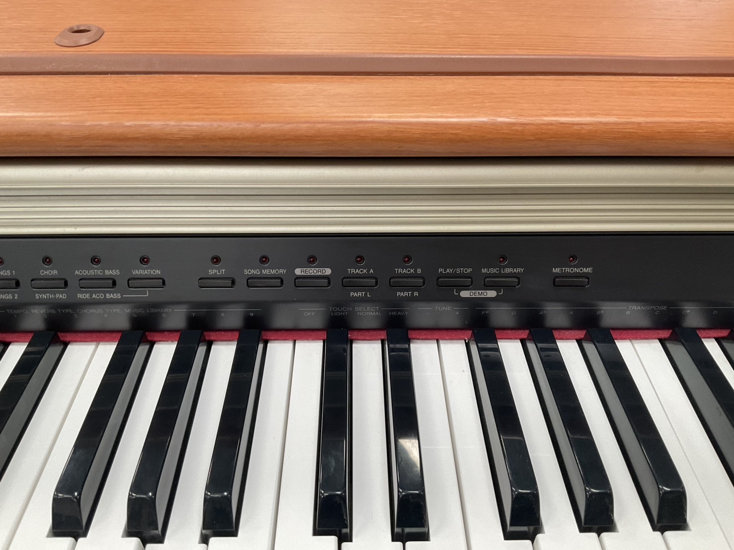 เปียโน CASIO : AP-45C สินค้าไม่พร้อมใช้งาน (ต้องซ่อม)