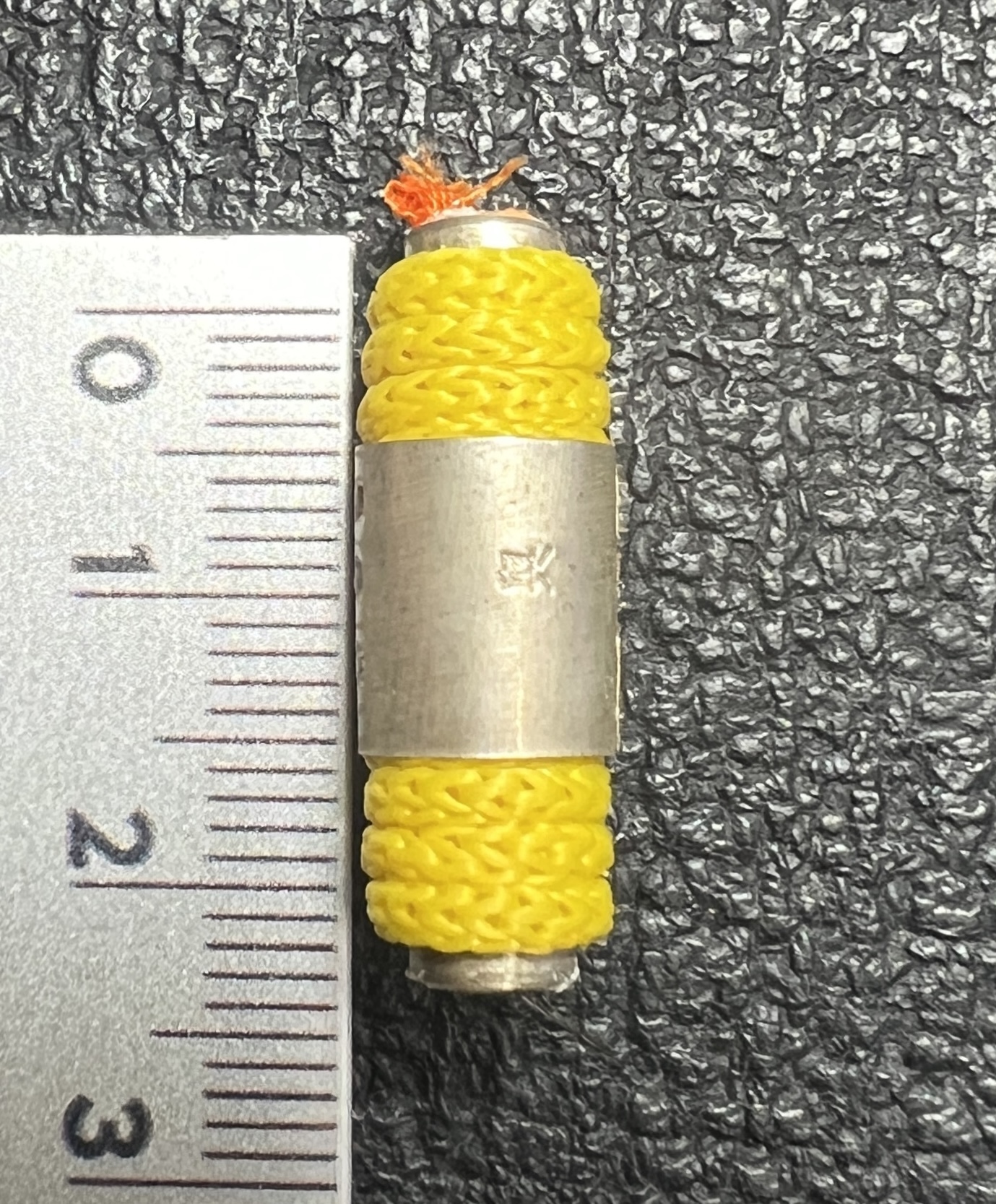 ตะกรุดไหมเจ็ดสีเสาร์ห้า (สีเหลือง) Seven-colored thread takrud (Yellow color) SKU-02779