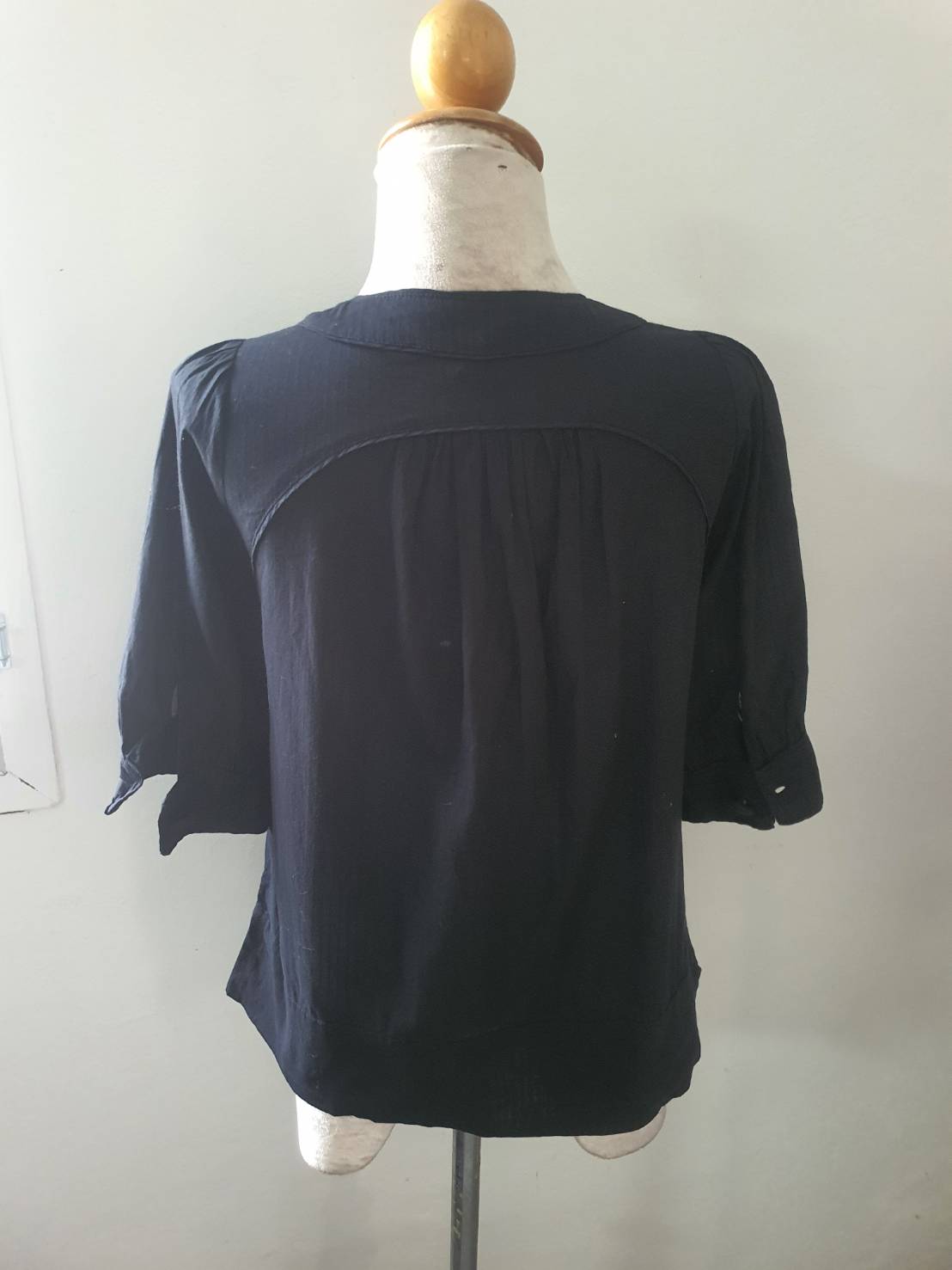 FF06446 เสื้อผ้ามือสอง สีดำ แบรนด์ FRENCH CONNECTION อก 34 นิ้ว