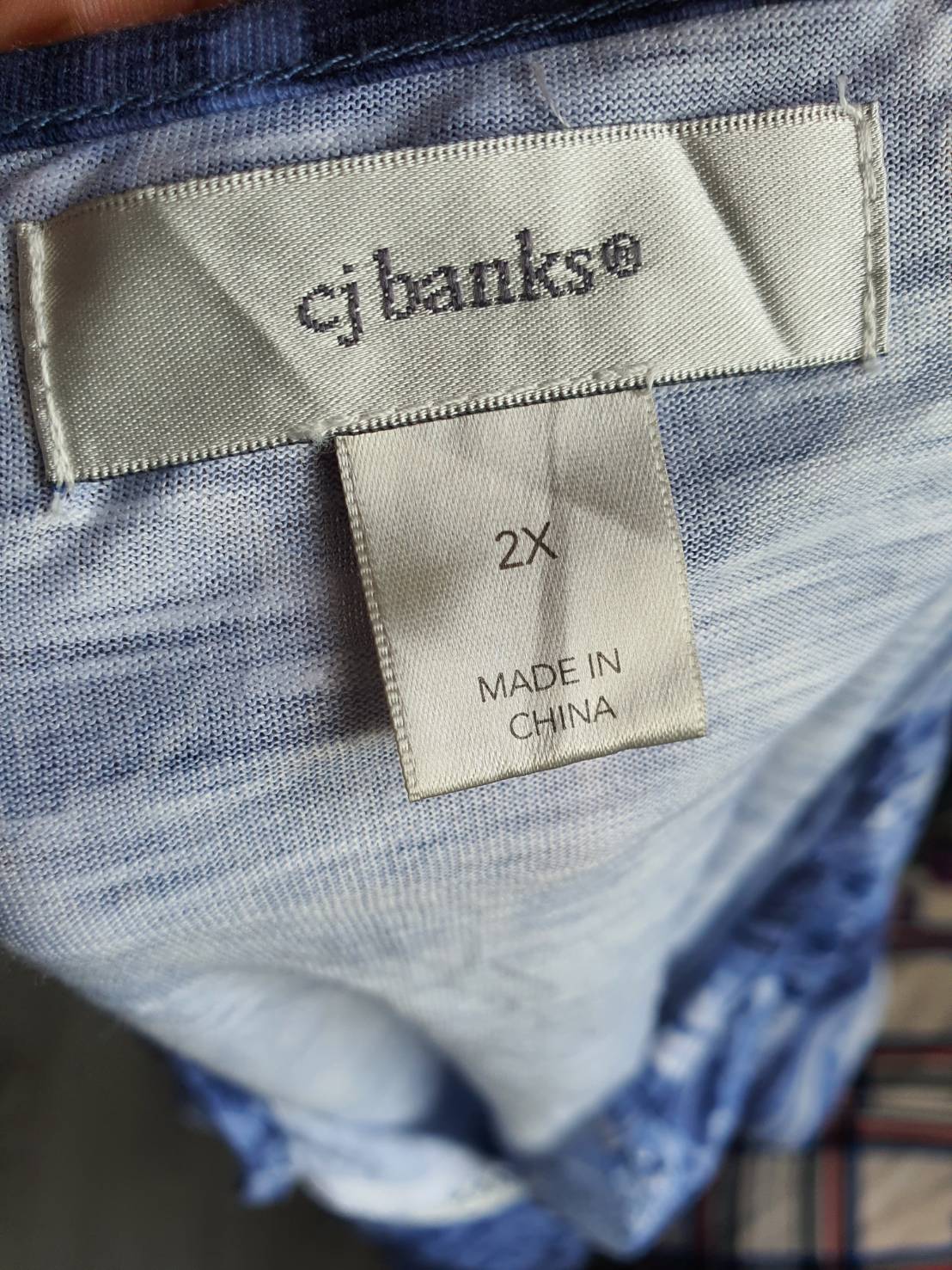 FF04346 เสื้อผ้ามือสอง สีฟ้าขาว แบรนด์ cj.banks อก 52-55 นิ้ว