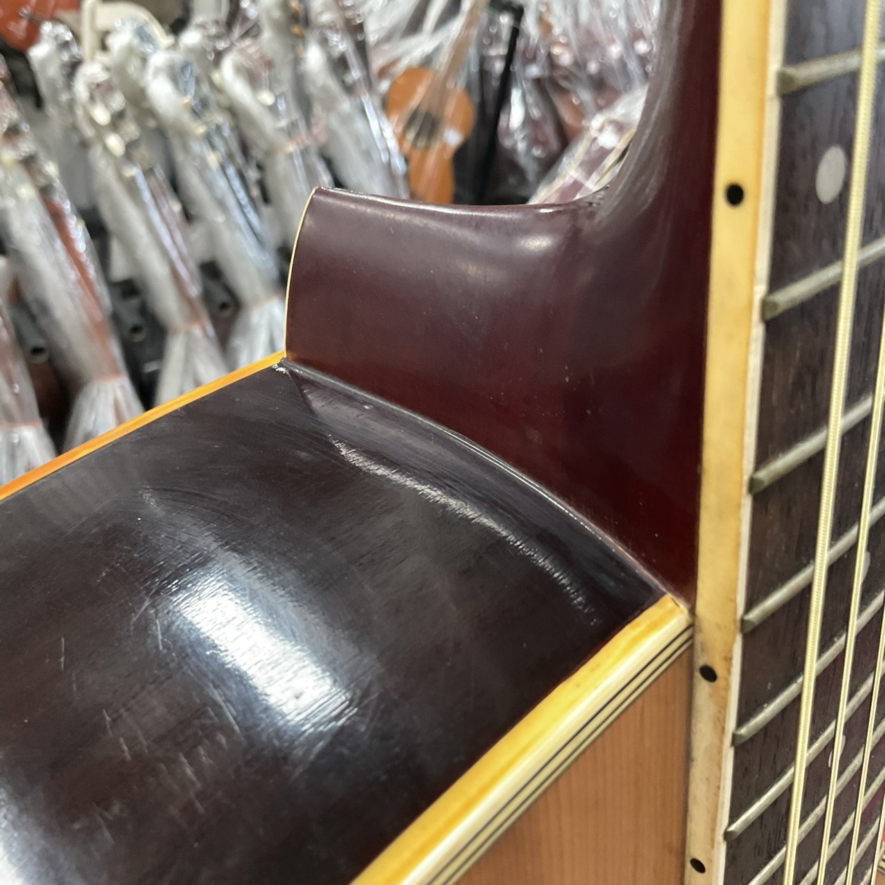 กีต้าร์โปร่ง Morris : W-20 (สำหรับมือซ้าย)