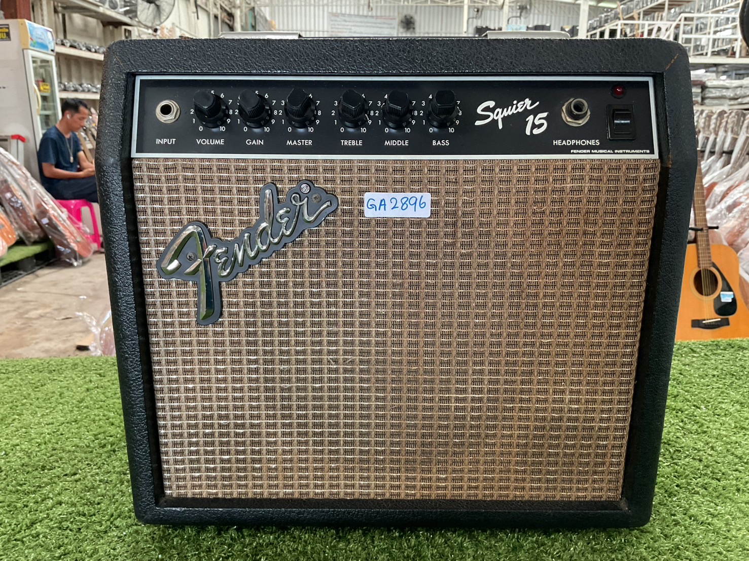แอมป์กีต้าร์ FENDER : SQUIER15