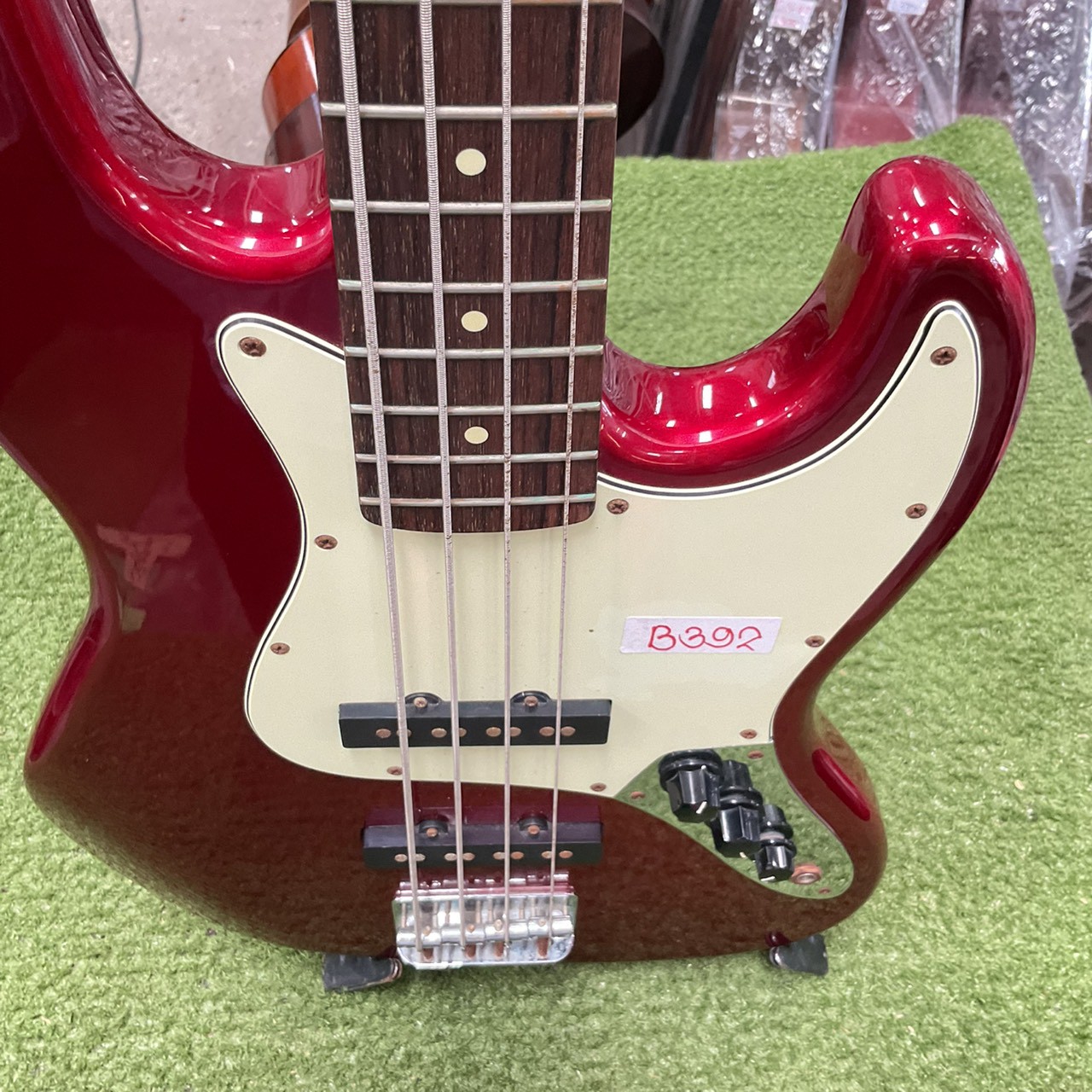 กีต้าร์เบส Grass Roots