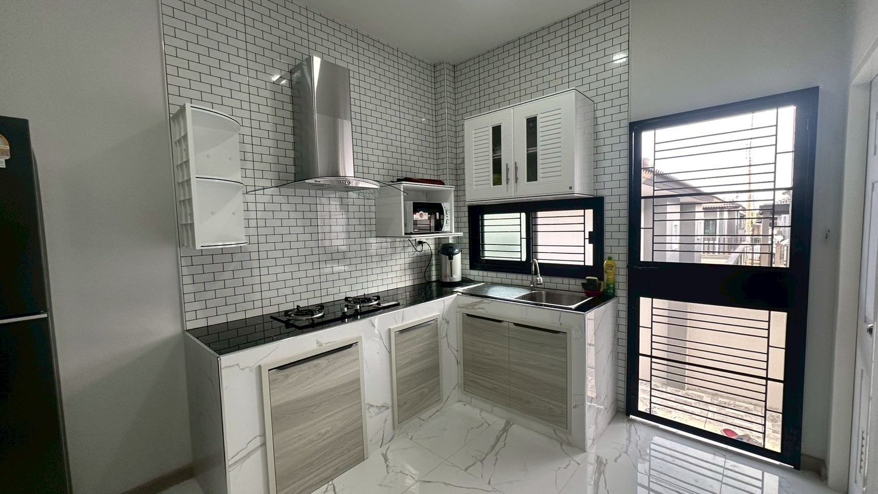 บ้านเช่าพัทยา หนองปลาไหล 3 ห้องนอน 3 ห้องน้ำ บ้านใหม่ ตกแต่งพร้อมอยู่ สวยมาก