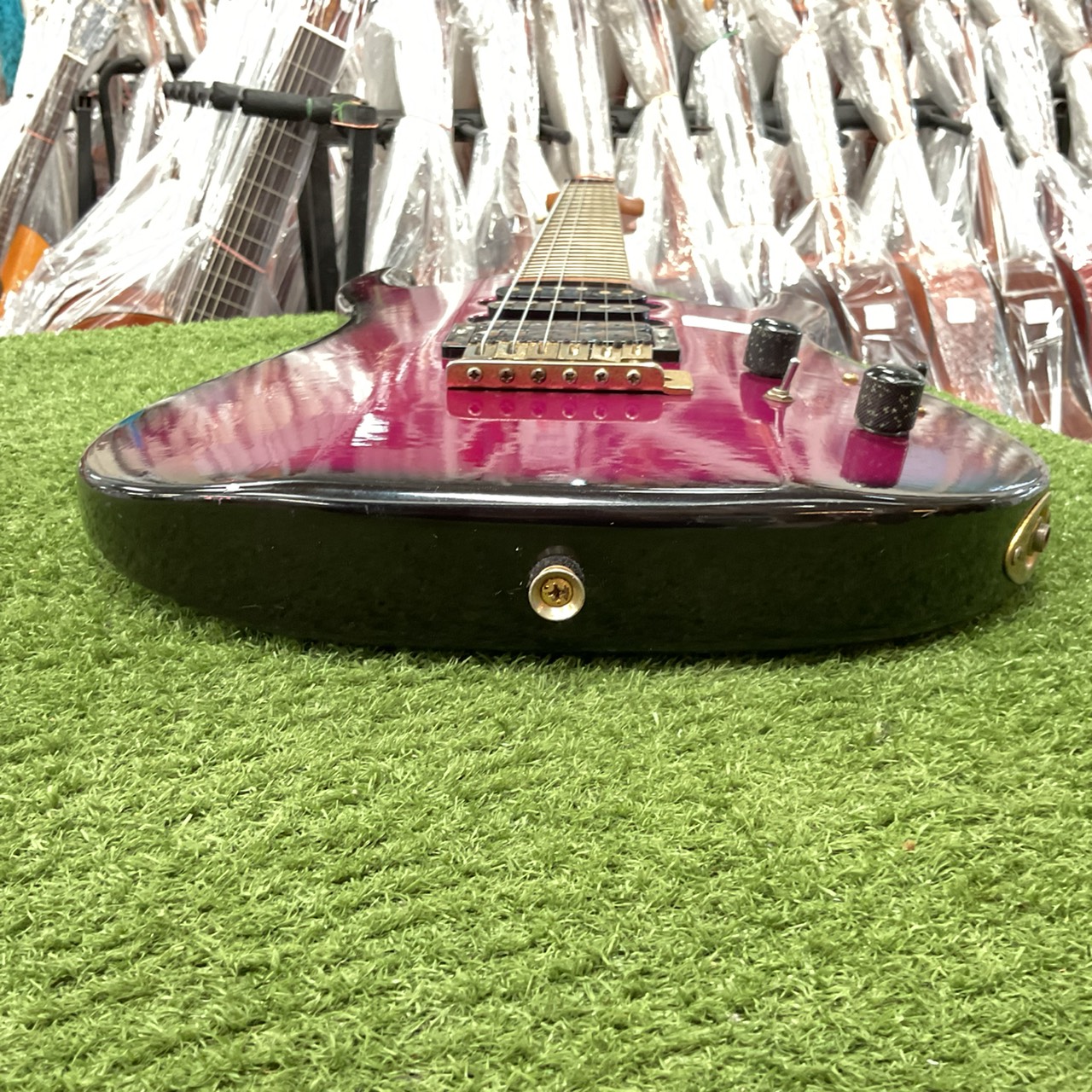 กีต้าร์ไฟฟ้า Aria Pro II : MAGNA