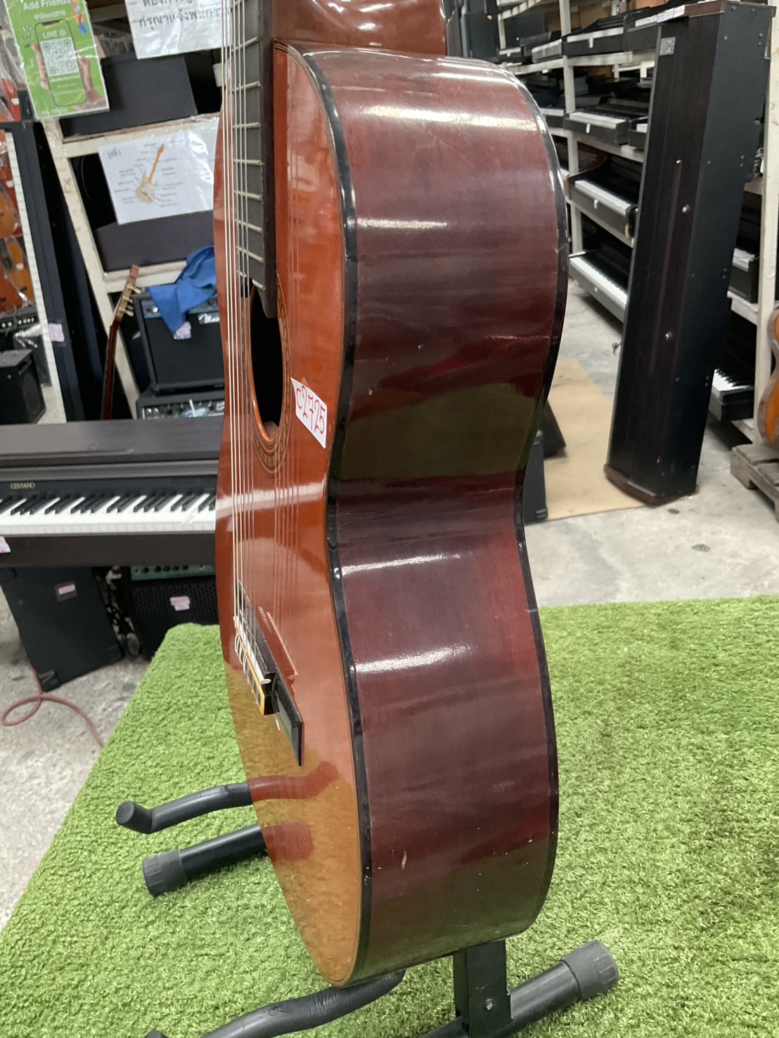 กีต้าร์คลาสสิค YAMAHA : C-200A