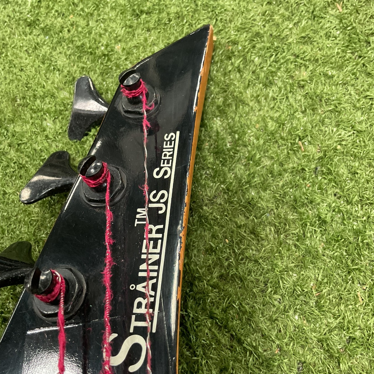 กีต้าร์เบส STRAINER : JS