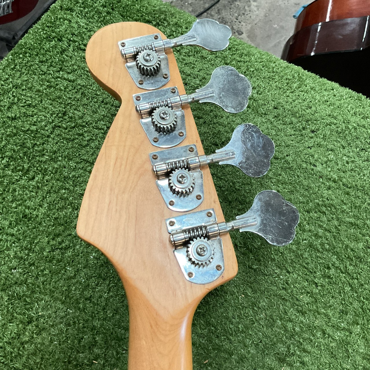 กีต้าร์เบส Flavor