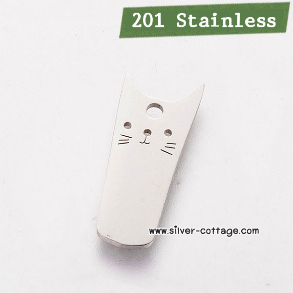 จี้สแตนเลสแมวเหมียว 20x8 มม.(Stainless Steel)