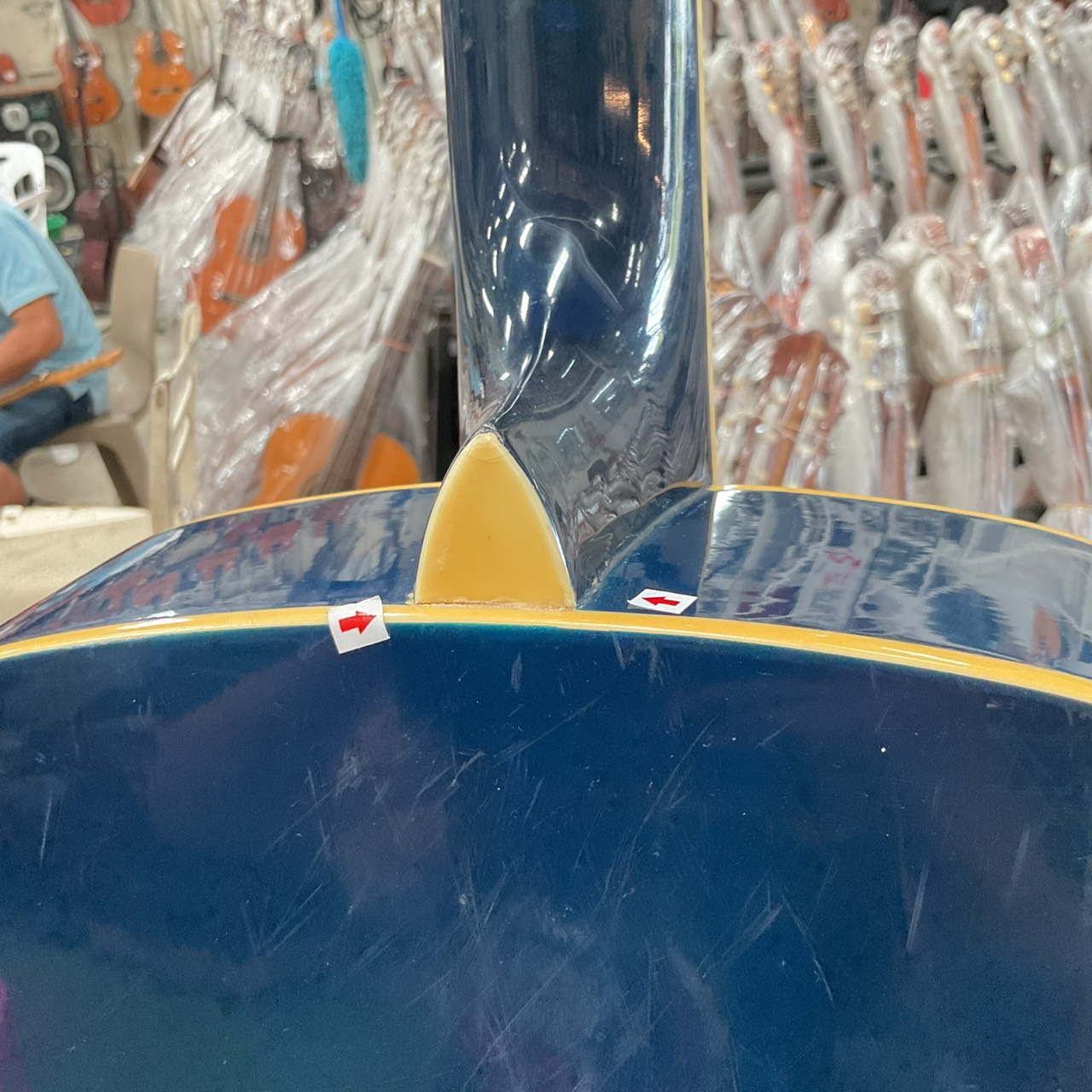 กีต้าร์โปร่ง Barclay