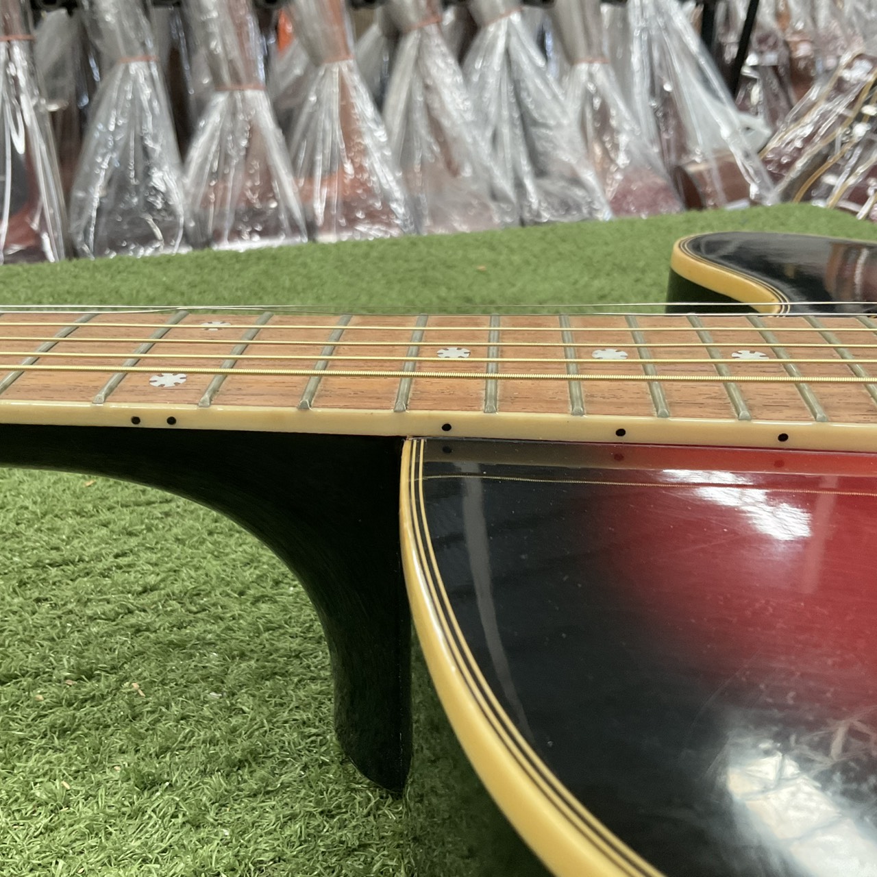 กีต้าร์โปร่งไฟฟ้า POS : AWE-500RBS