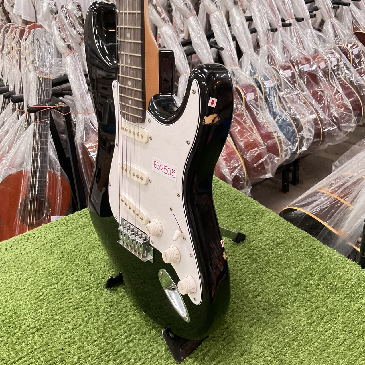 กีต้าร์ไฟฟ้า SELDER