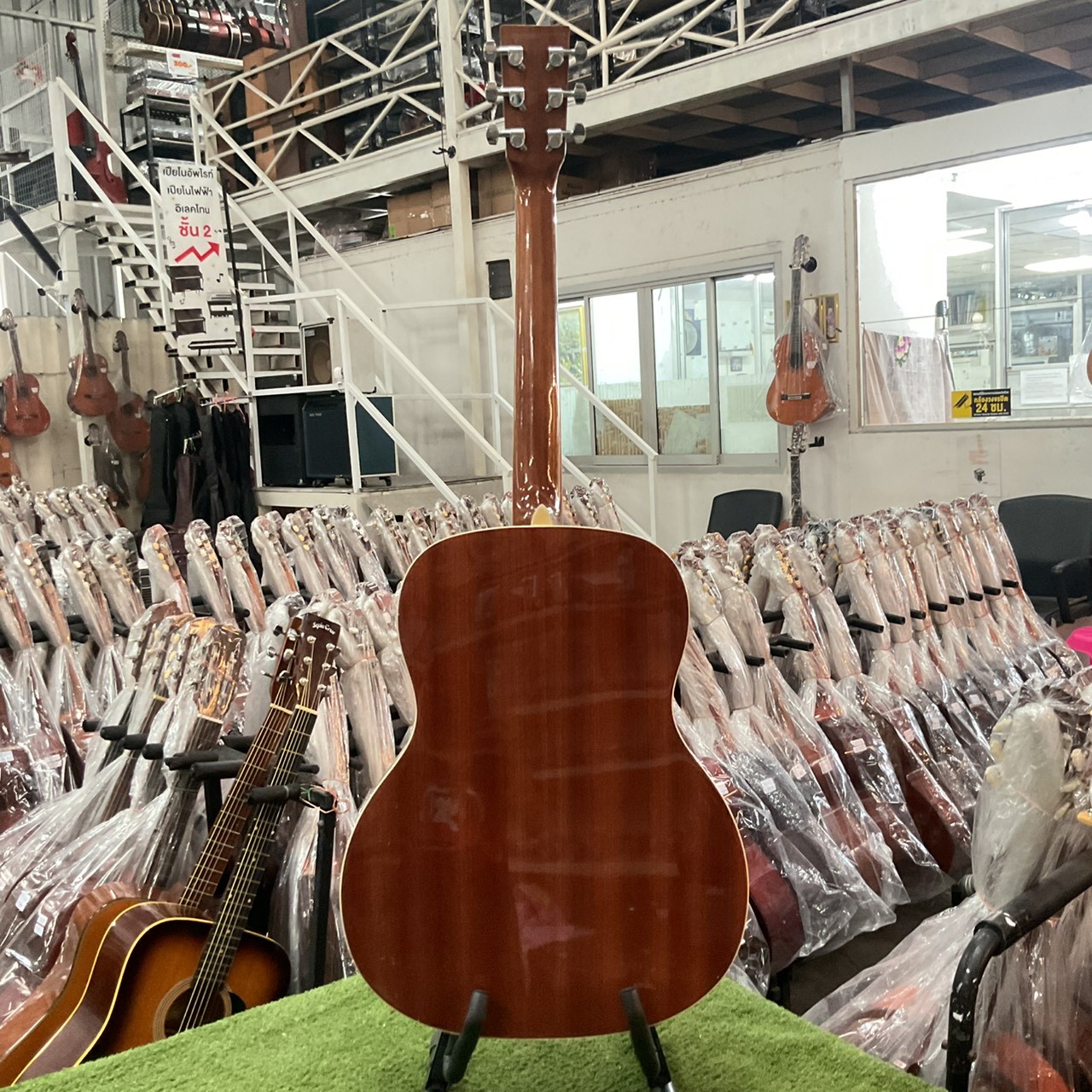 กีต้าร์โปร่ง HONEY BEE : F-15 N