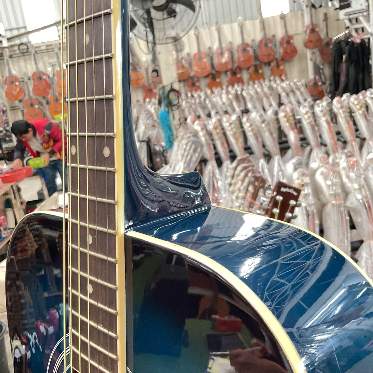 กีต้าร์โปร่ง HONEY BEE : W-15/BLS