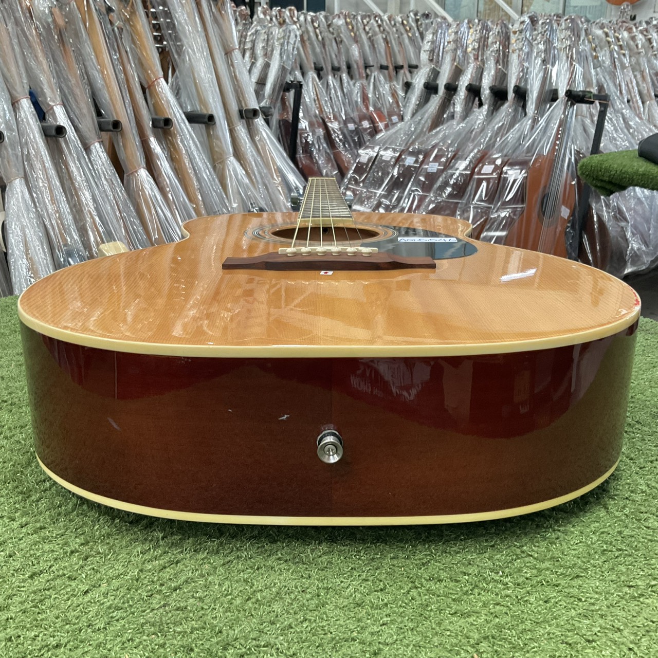 กีต้าร์โปร่ง HONEY BEE : F-15 N