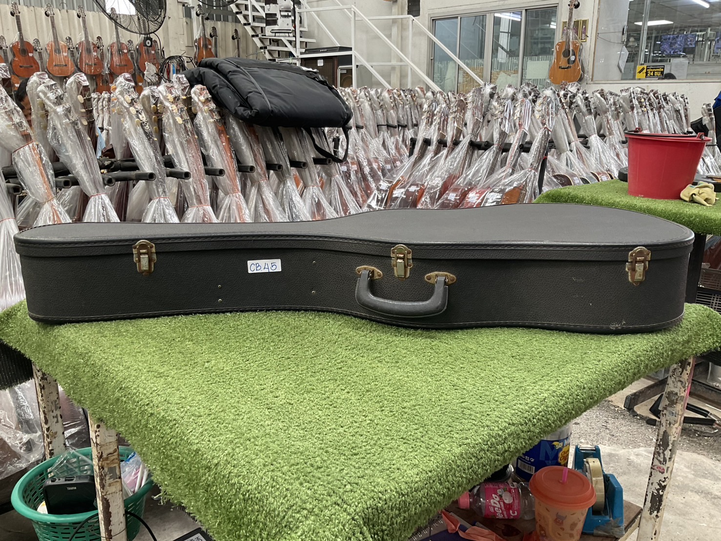 กล่องเคสกีต้าร์คลาสสิค